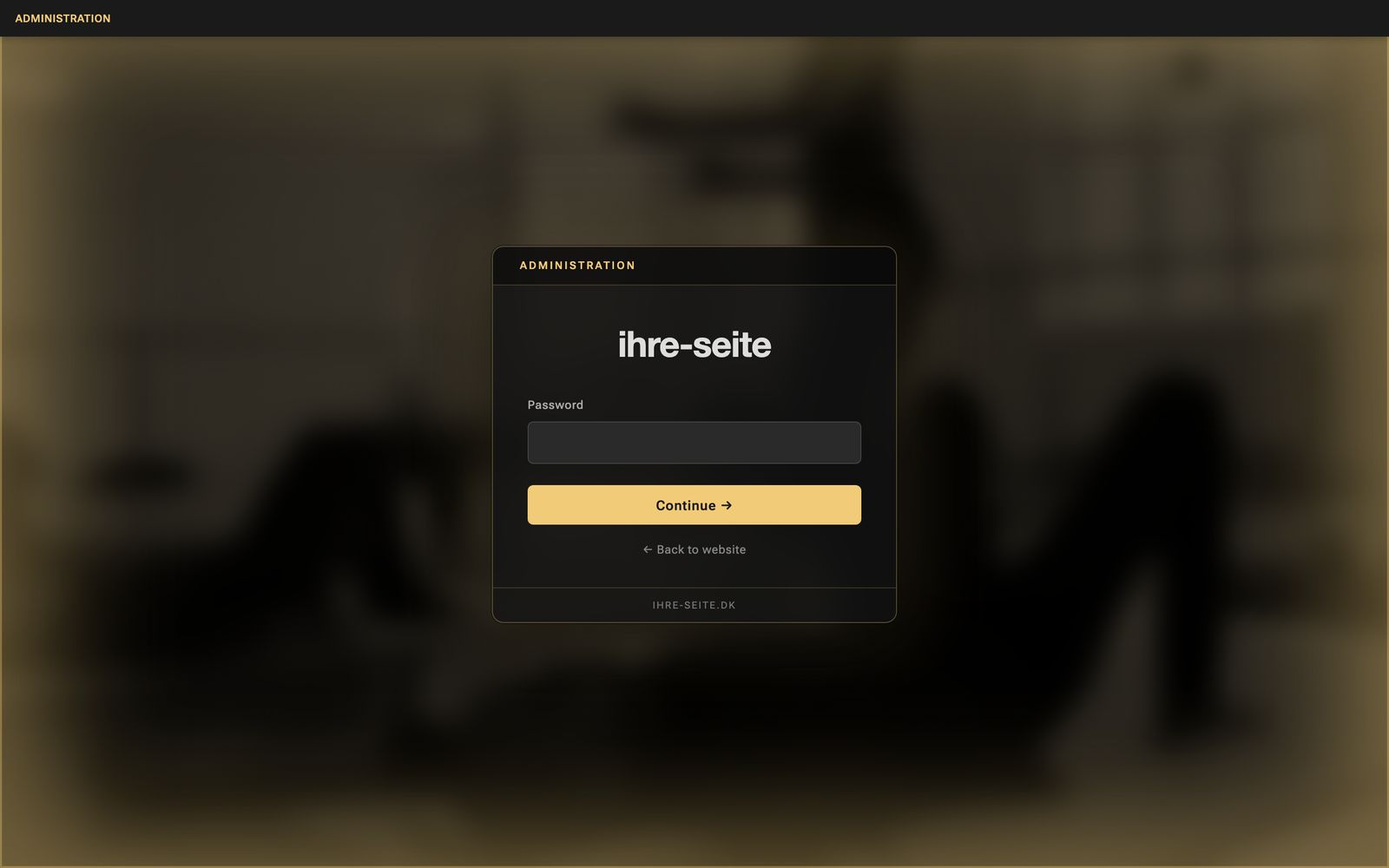 Anmeldekarte der Verwaltung über unscharfem Hintergrundbild